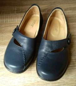 cheapest hotter shoes